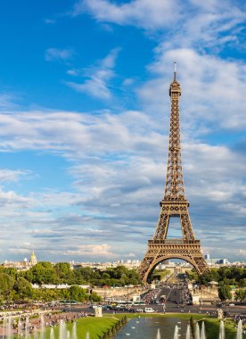 Paris 'teki Eyfel Kulesi
