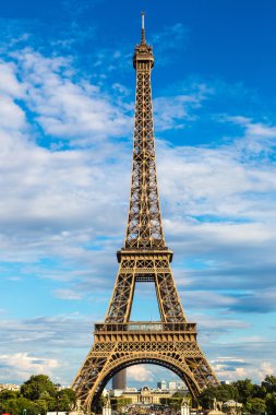 Paris 'teki Eyfel Kulesi