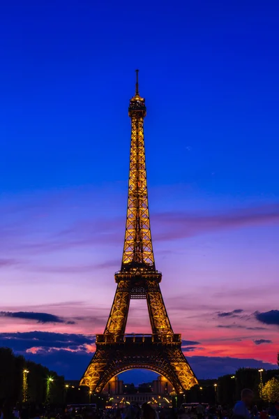 Eiffel Tower at sunset — Stock Photo, Image