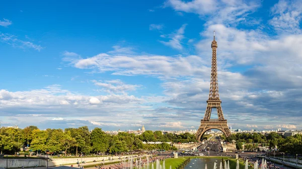 Torre Eiffel em Paris — Fotografia de Stock