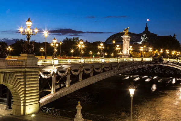 Puente del Alexandre III en París — Foto de Stock