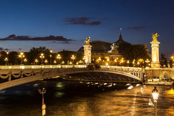 Міст Александра III в Парижі. — стокове фото