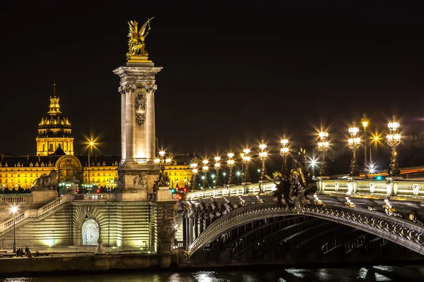 Paris 'te Alexandre III Köprüsü — Stok fotoğraf