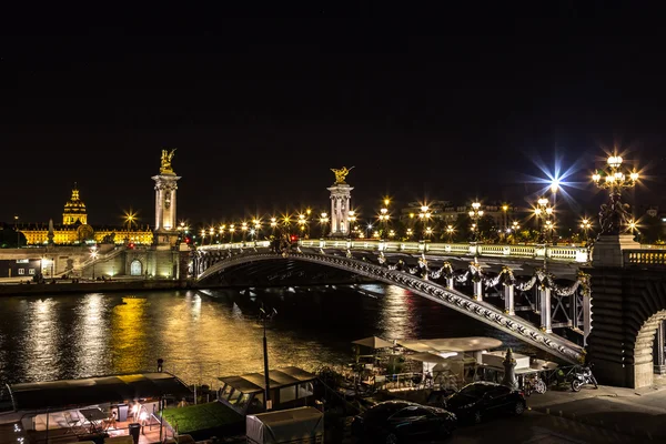 Paris 'te Alexandre III Köprüsü — Stok fotoğraf