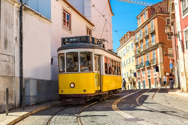 Lizbon Vintage tramvay — Stok fotoğraf