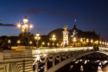 Paris 'te Alexandre III Köprüsü