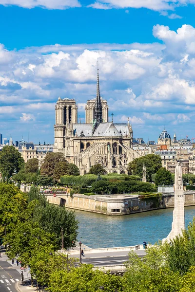 Senna e Notre Dame de Paris — Foto Stock