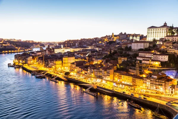 Oporto en Portugal por la noche —  Fotos de Stock