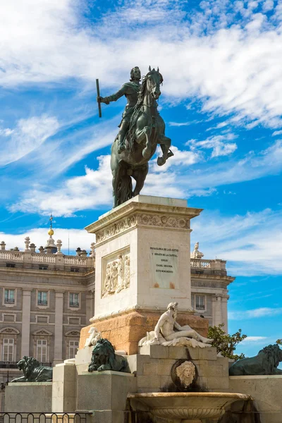 Monument of Philip IV of Spain in Madrid — Stock Photo, Image
