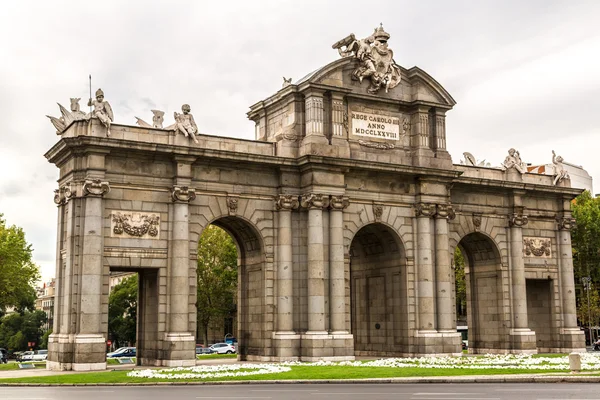 Puerta de Alcala em Madrid — Fotografia de Stock