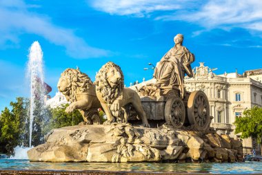 Madrid'da Cibeles Çeşmesi