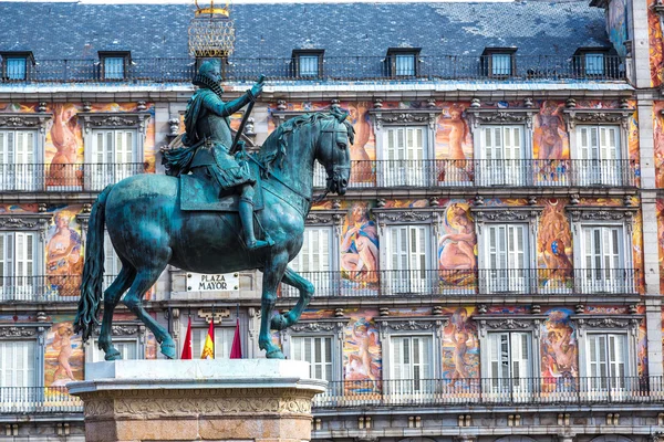 Socha krále Filipa Iii v Madridu — Stock fotografie