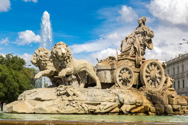 Cibeles fountain in Madrid — Stock Photo, Image