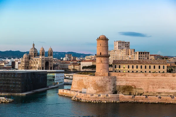 Castillo y Catedral de la Major en Marsella — Foto de Stock