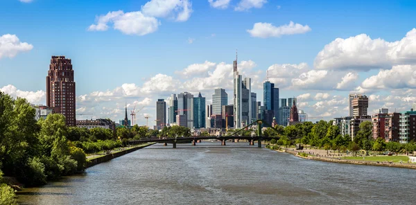 Frankfurt 'ta finans bölgesi — Stok fotoğraf