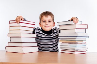 Öğrenci ve yığın kitap