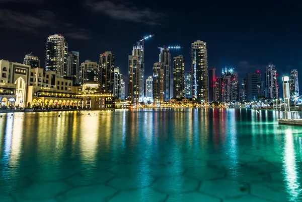 Dubai innenstadtarchitektur — Stockfoto