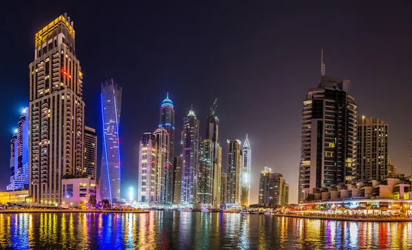 Dubai Marina paesaggio urbano, Emirati Arabi Uniti — Foto Stock