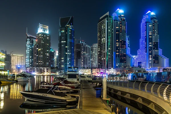 Dubai Marina paisaje urbano, Emiratos Árabes Unidos — Foto de Stock