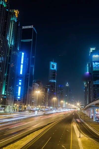 Dubai dowtown op ngiht — Stockfoto