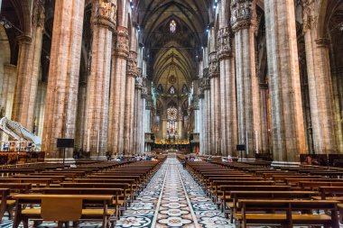 Milano Katedrali'ne, Duomo iç