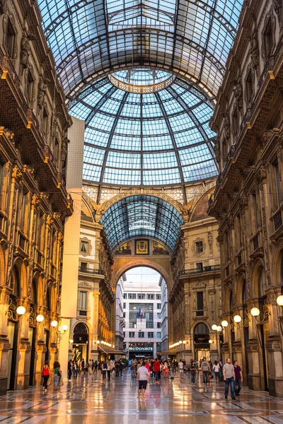 Galleria Vittorio Emanuele II w Mediolanie — Zdjęcie stockowe