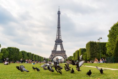 Paris 'teki Eyfel Kulesi