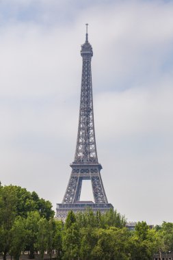 Paris 'teki Eyfel Kulesi