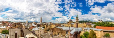 Lviv eski şehrin panoramik görünümü