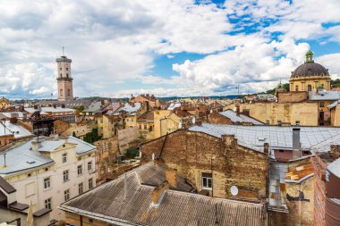 Lviv eski şehrin panoramik görünümü