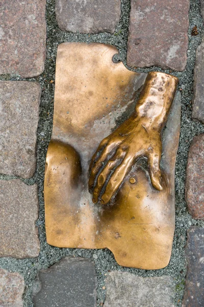 Skulptur von Brust und Hand in Amsterdam — Stockfoto
