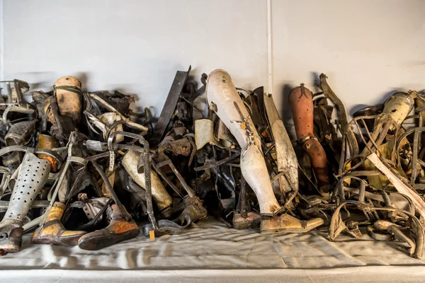 Exposición en el campo de concentración de Auschwitz . — Foto de Stock