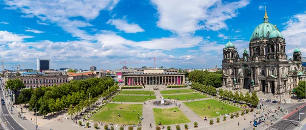 Berlin Cathedral görünümünü — Stok fotoğraf