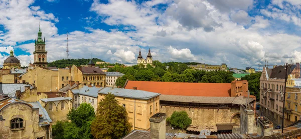 Lviv oude stad panoramisch uitzicht — Stockfoto