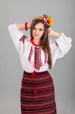 Ukrayna Ulusal elbiseli kadın