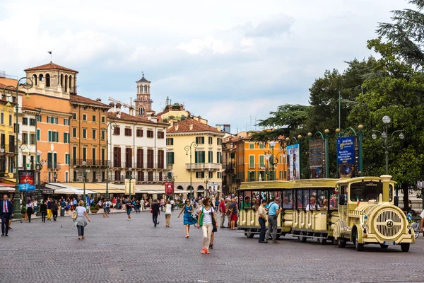 Turystyczne centrum Verona, Włochy — Zdjęcie stockowe
