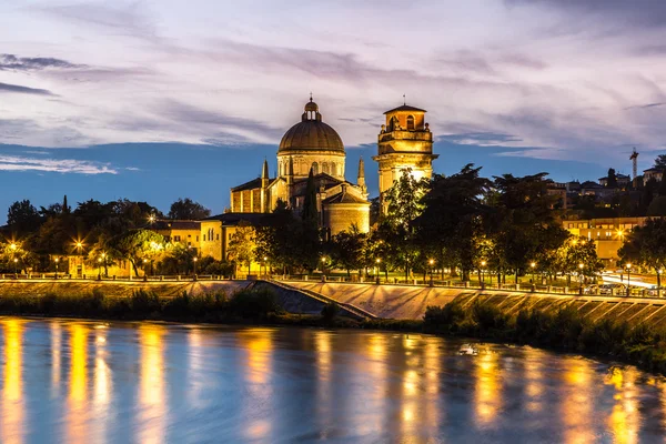 Kostel San Giorgio ve Veroně — Stock fotografie