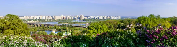 Panorama de cidade Kiev, Ucrânia — Fotografia de Stock