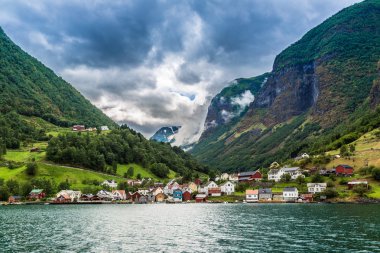 Ülke yaz manzara, Norveç