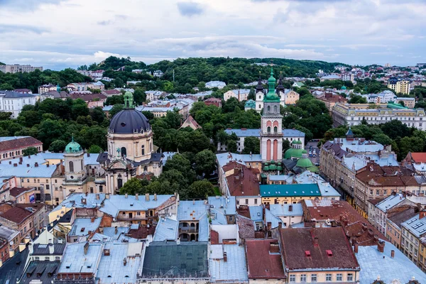 Львов с высоты птичьего полета, Украина — стоковое фото