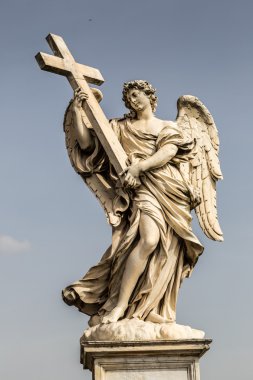 Roma 'daki melek heykeli