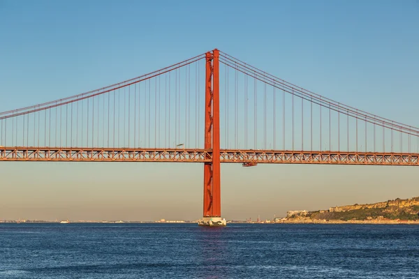 Järnvägsbro i Lissabon, Portugal. — Stockfoto