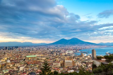 Napoli ve İtalya Vezüv Yanardağı