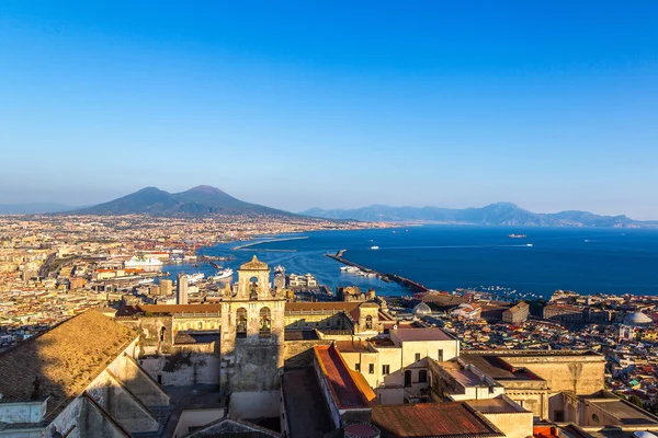 Napoli і гору Везувій в Італії — стокове фото