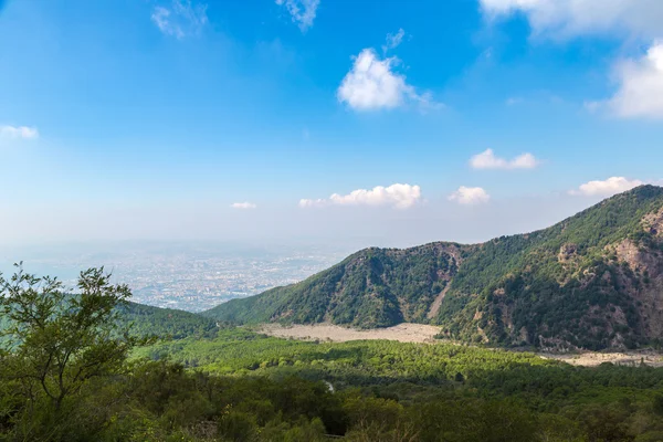 Гірський краєвид поруч з вулкана Везувій — стокове фото