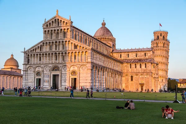 Pisa Katedrali ve tower, İtalya — Stok fotoğraf