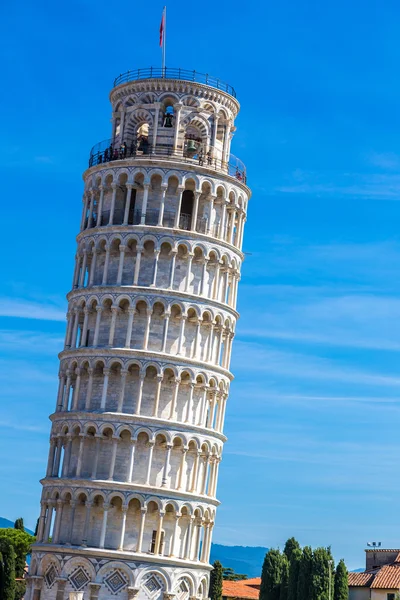 Pisa Kulesi yaslanmış — Stok fotoğraf