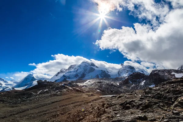 Alpes paisagem montanhosa na Suíça — Fotografia de Stock