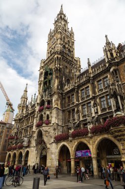 Münih'teki Marienplatz belediye binası