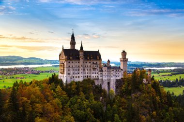 Neuschwanstein Şatosu Gernamy içinde